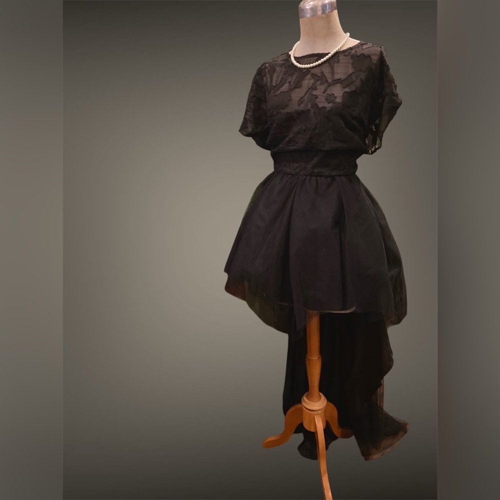 Elegant Black Lace Dress